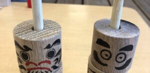 伝承遊び「だるまおとし」をつくって遊ぼう／中野みなみ保育園